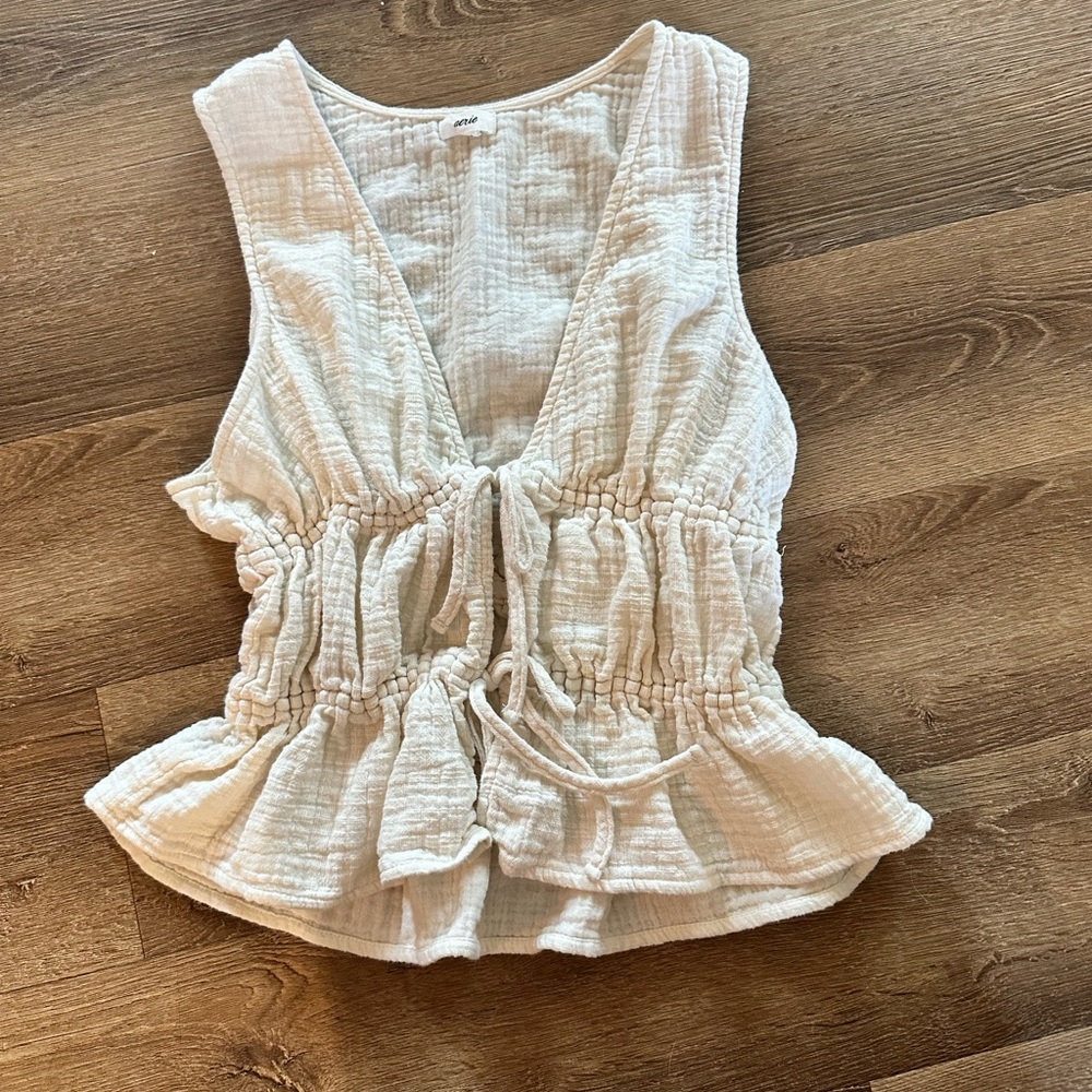 Aerie Cream Sleeveless Blouse